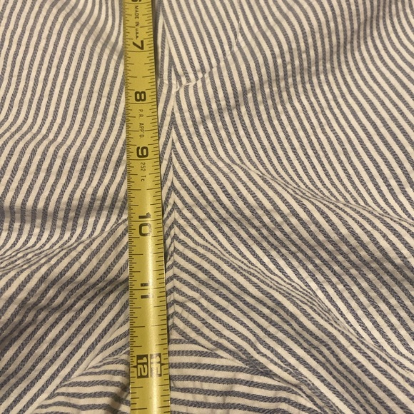 BANANA REPUBLIC NWT Size 34 Emerson Short 11” Inseam 100% Cotton - Picture 3 of 8